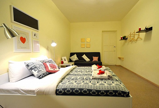 Дабл-Ю - Комната в апартаментах с двуспальной  кроватью и диваном (2+2) - В номере